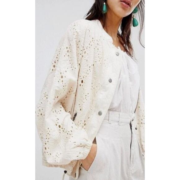 Free People ivory eyelet bomber jacket - Picture 3 of 5
